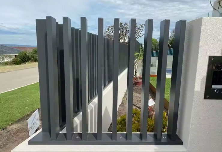 Blade Fence